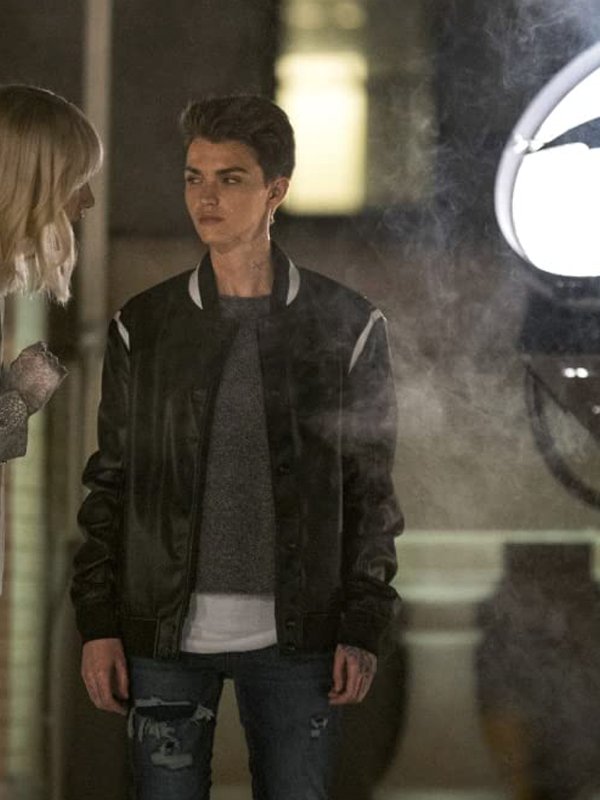 Katherine-Kane-Batwoman-Black-Bomber-Jacket