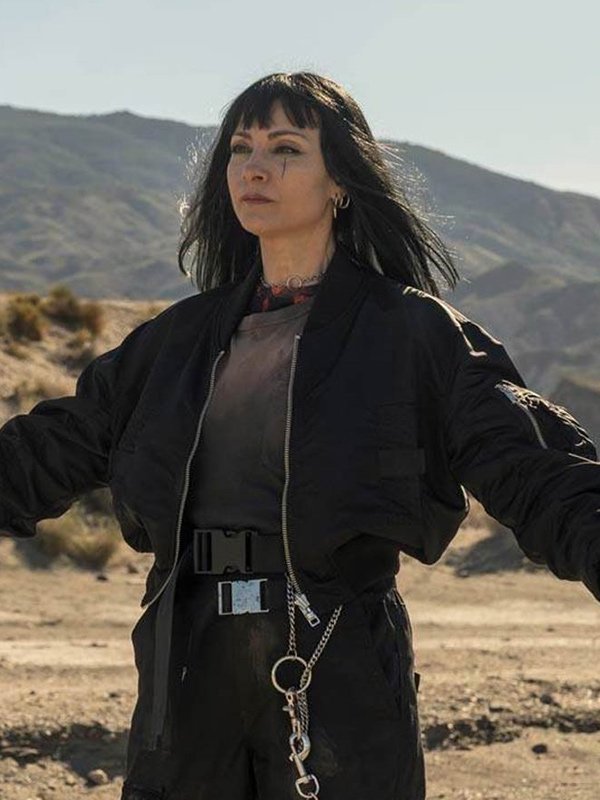 Najwa-Nimri-Vis-a-Vis-El-Oasis-Black-Bomber-Jacket