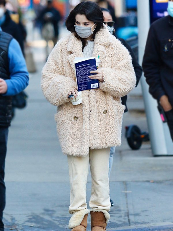 Only-Murders-In-The-Building-Mabel-Fur-Coat