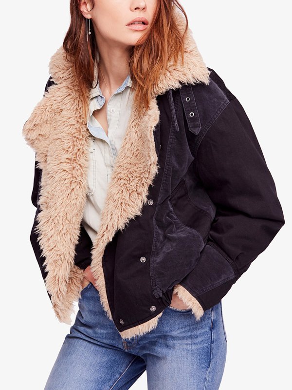 Taylor-Swift-Black-Oversize-Denim-Bomber-Jacket Taylor-Swift-Black-Oversize-Denim-Bomber-Jacket