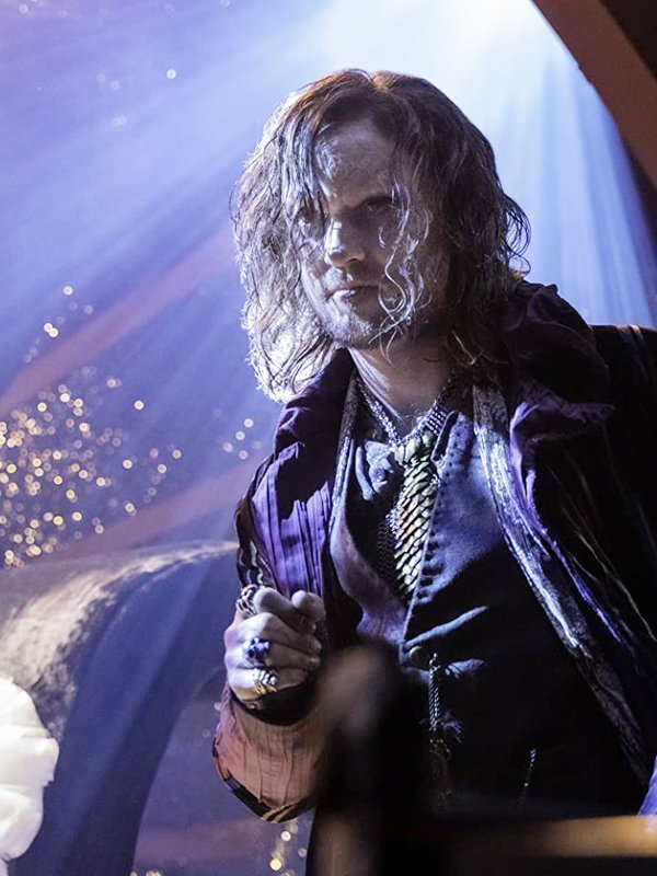 The-Grand-Guignol-A-Babysitters-Guide-to-Monster-Hunting-Coat