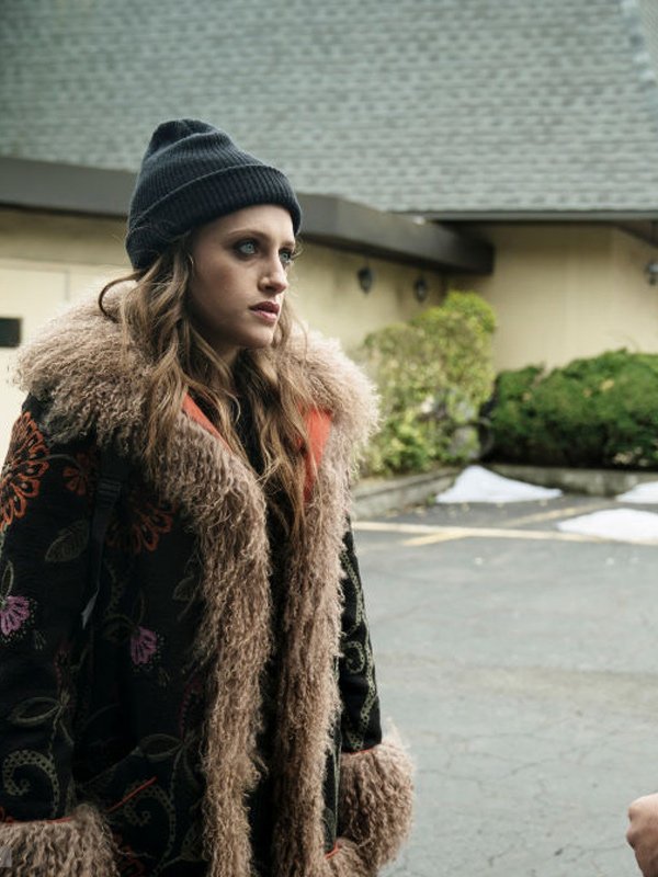 Mr-Robot-Darlene-Fur-Coat