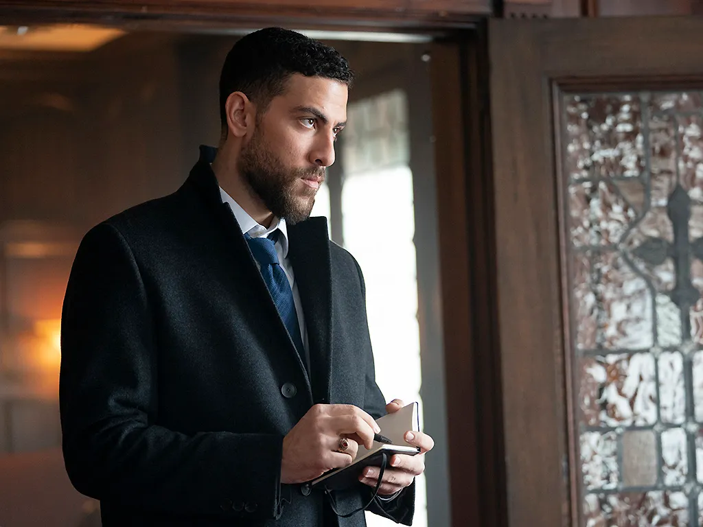 FBI S06 ZEEKO ZAKI OVERCOAT